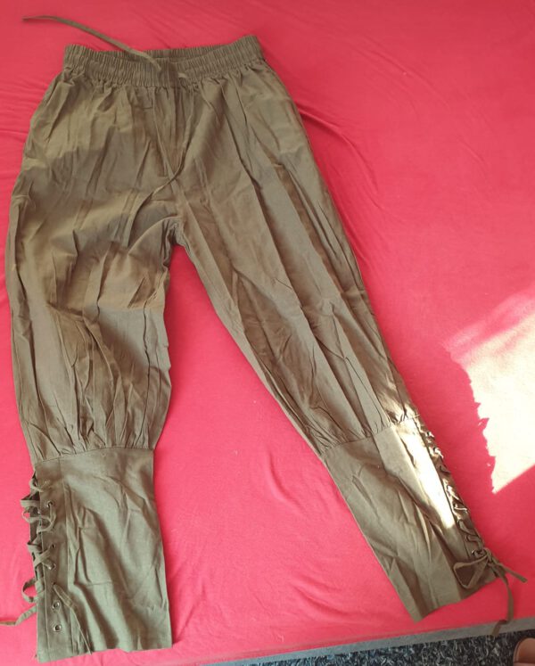 braune Leinenhose