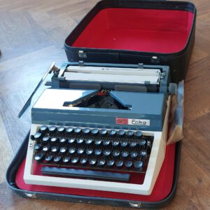 Schreibmaschine Erika