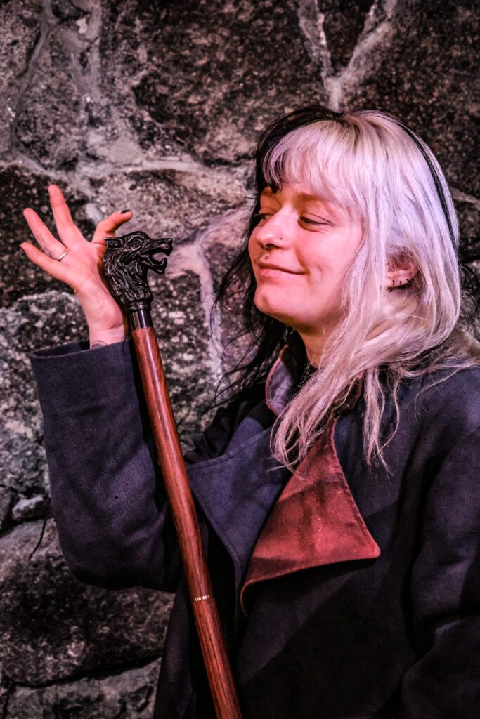 Szenenbild aus Krabat – zwischen Licht und Schatten